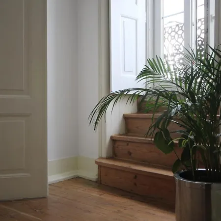Апартаменти Romantic Chiado 7 -private Small Single With No Outside Window Лісабон