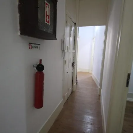 Lägenhet Romantic Chiado 7 -private Small Single With No Outside Window Lisboa